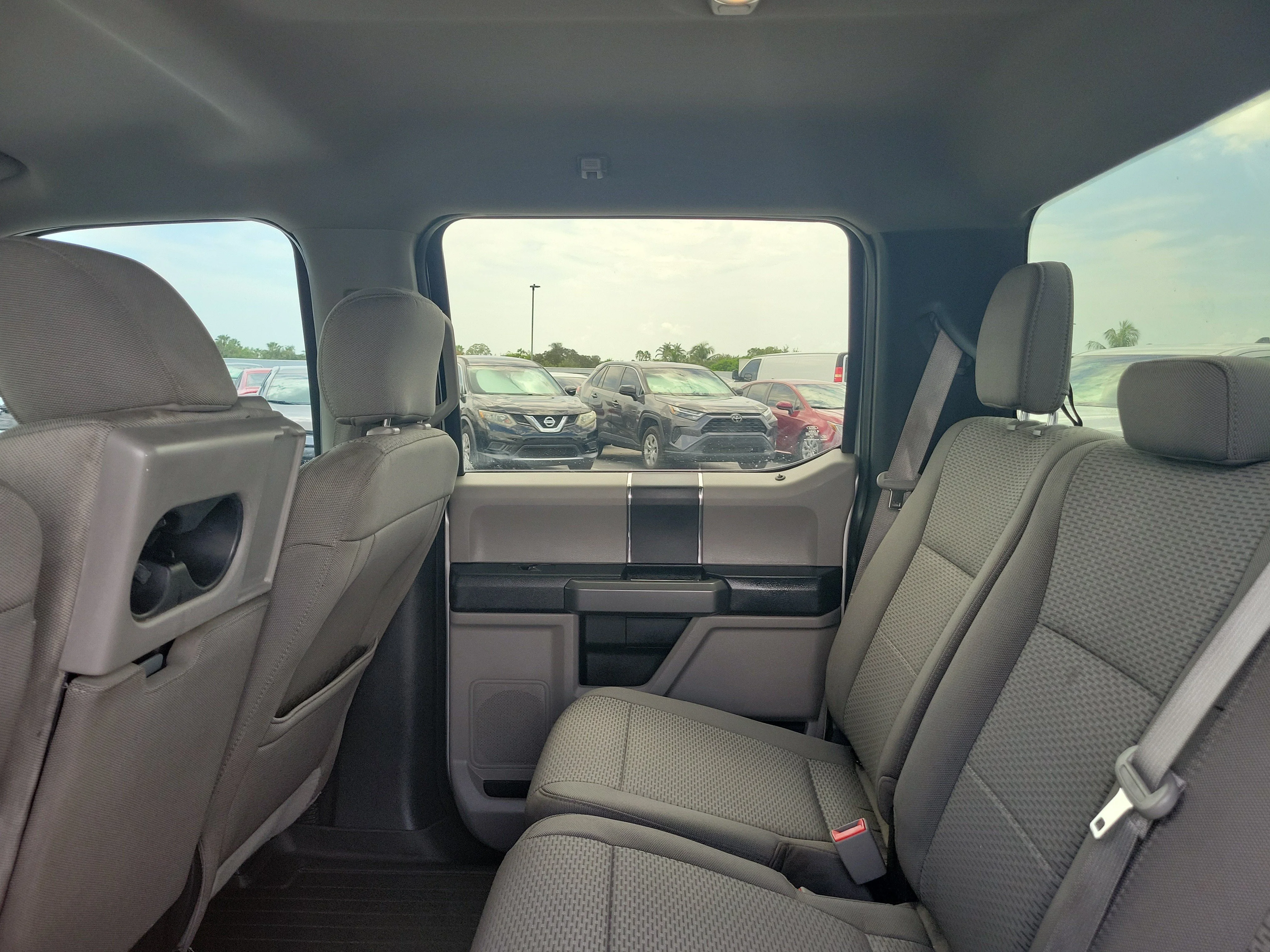 Used 2018 Ingot Silver Ford XLT image 10