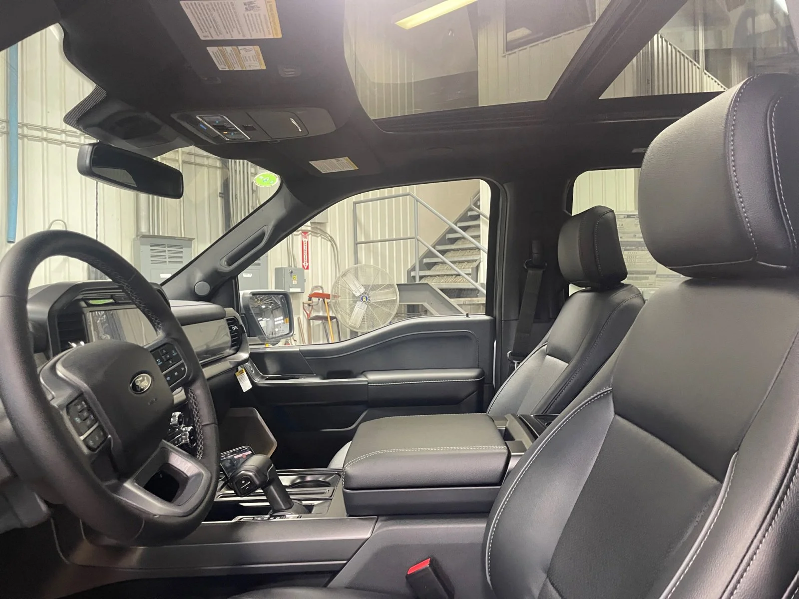 New 2026 Iconic Silver Metallic Ford Lariat image 16