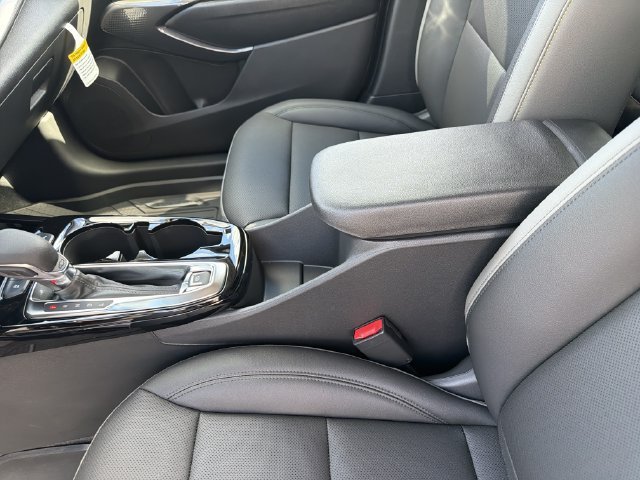 New 2026 Mosaic Black Metallic Chevrolet ACTIV image 19