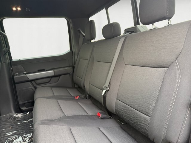 New 2026 Carbonized Gray Metallic Ford XLT image 14