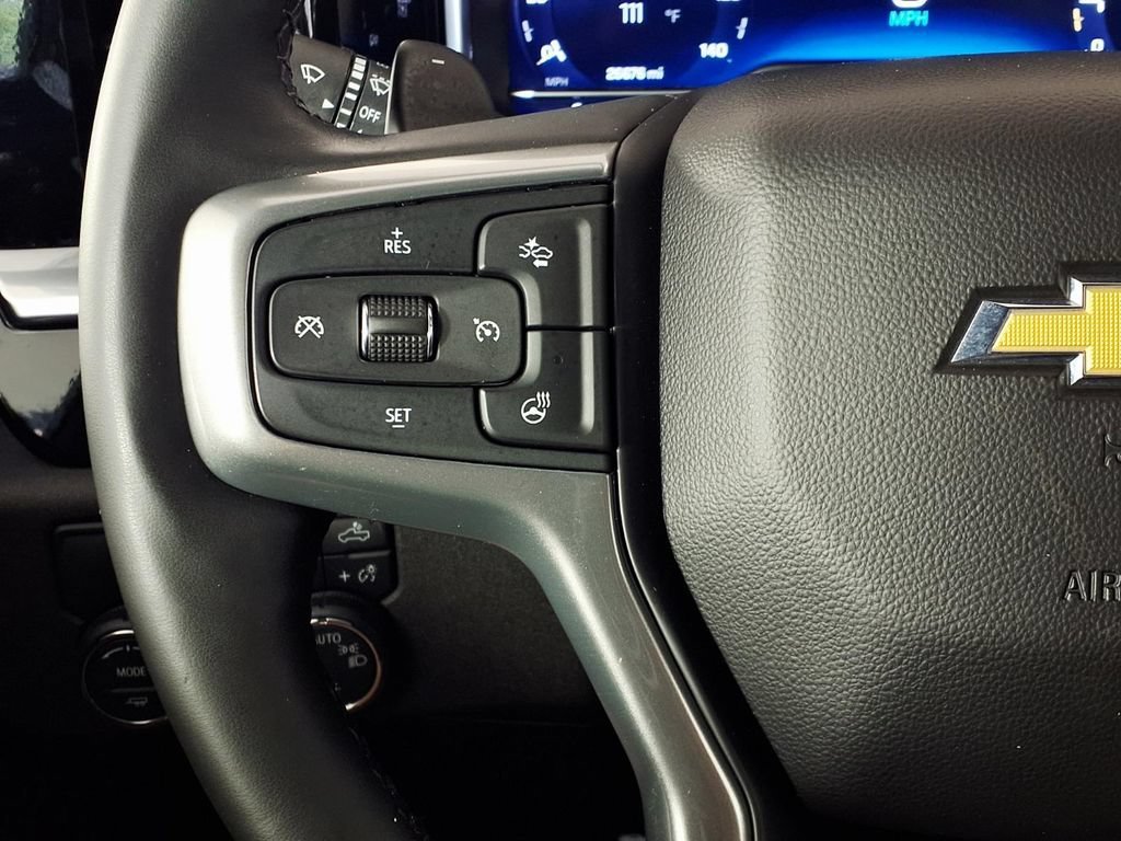 Used 2024 Summit White Chevrolet LT image 19