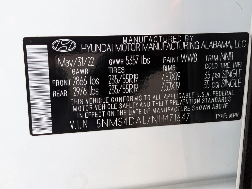 Used 2022 Quartz White Hyundai Limited image 32