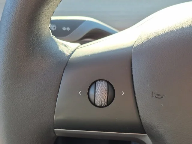 Used 2021 White Tesla Long Range image 18
