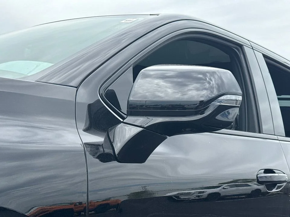 2025 GMC Sierra EV Denali - Photo 14