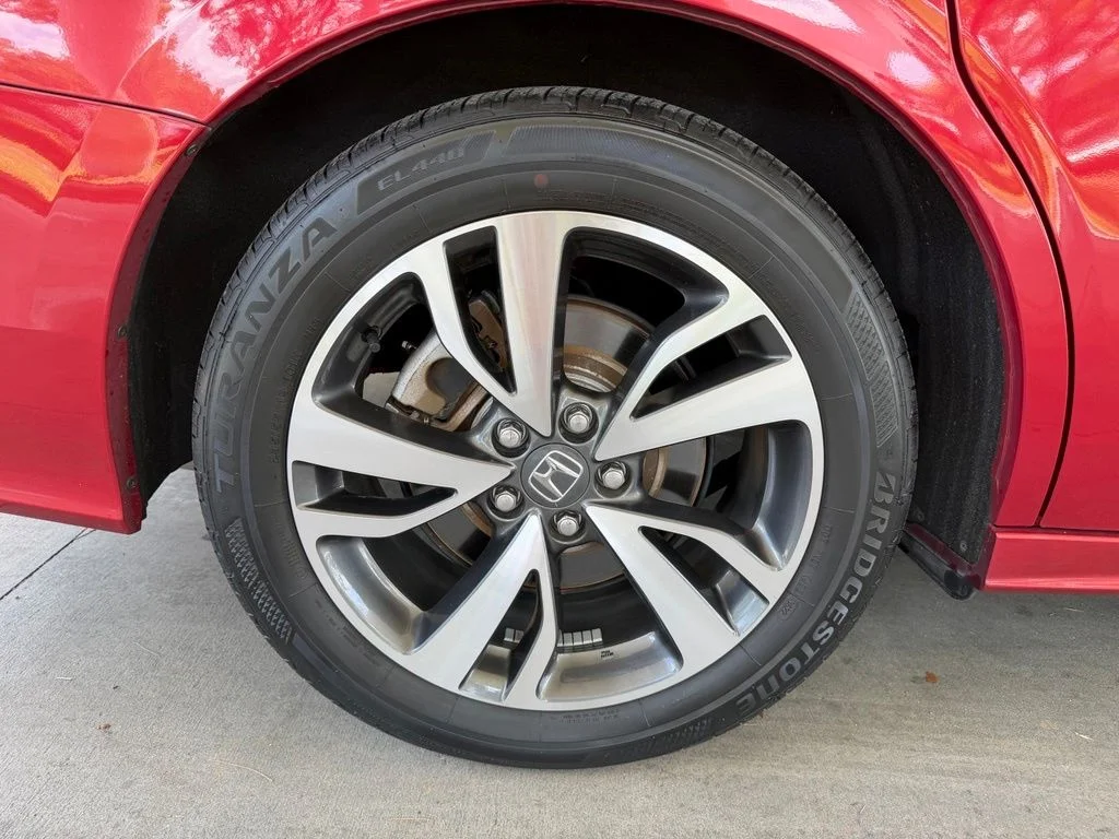 Used 2023 Red Honda Touring image 21