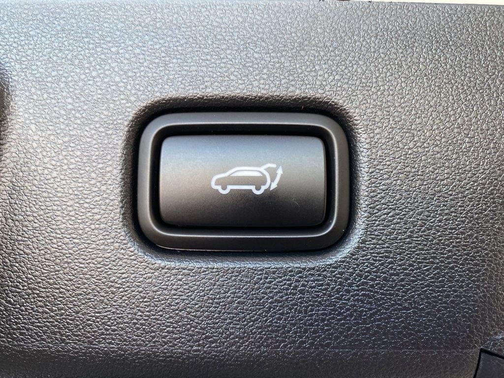 Used 2026 Serenity White Pearl Hyundai SEL image 14