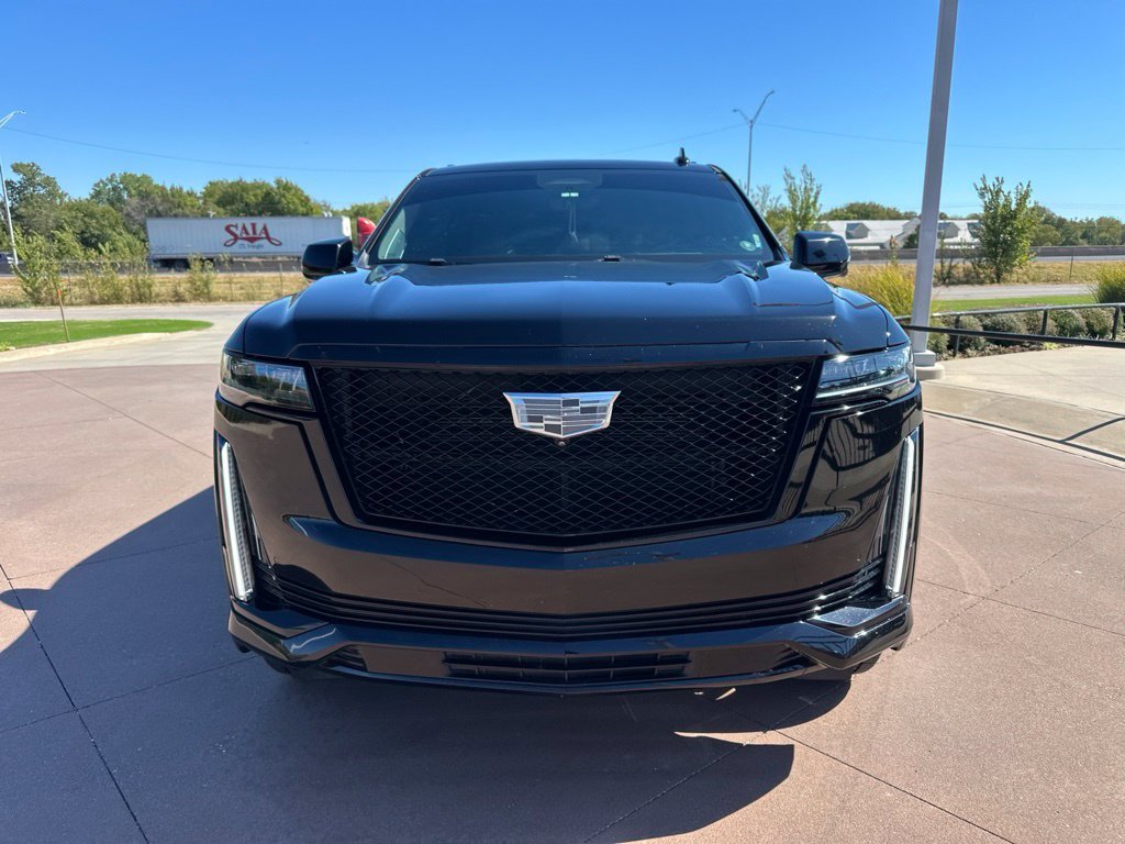 Used 2023 Black Cadillac Sport image 3