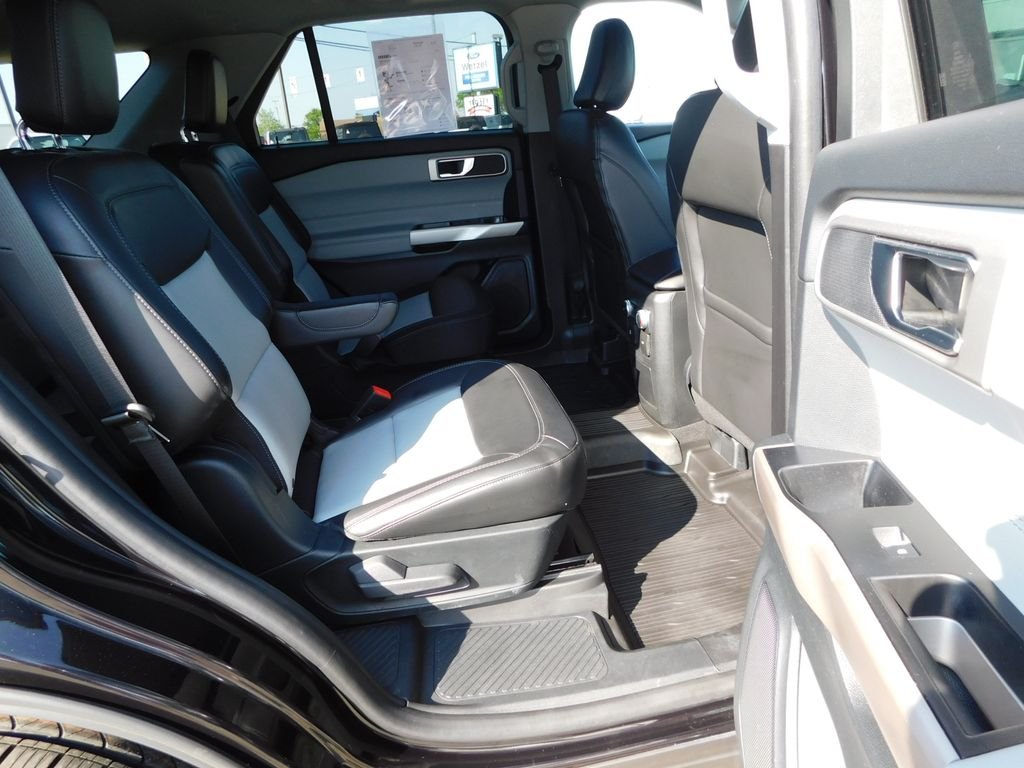 Used 2023 Black Ford XLT image 24