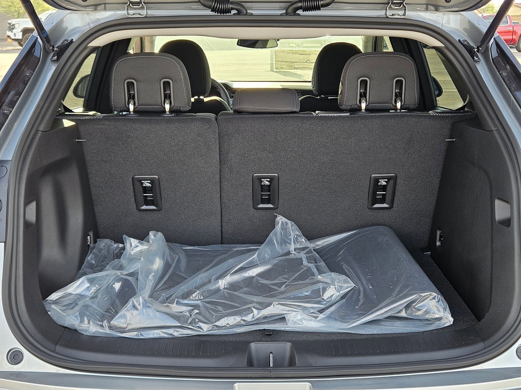 2027 Chevrolet Bolt LT - Photo 21