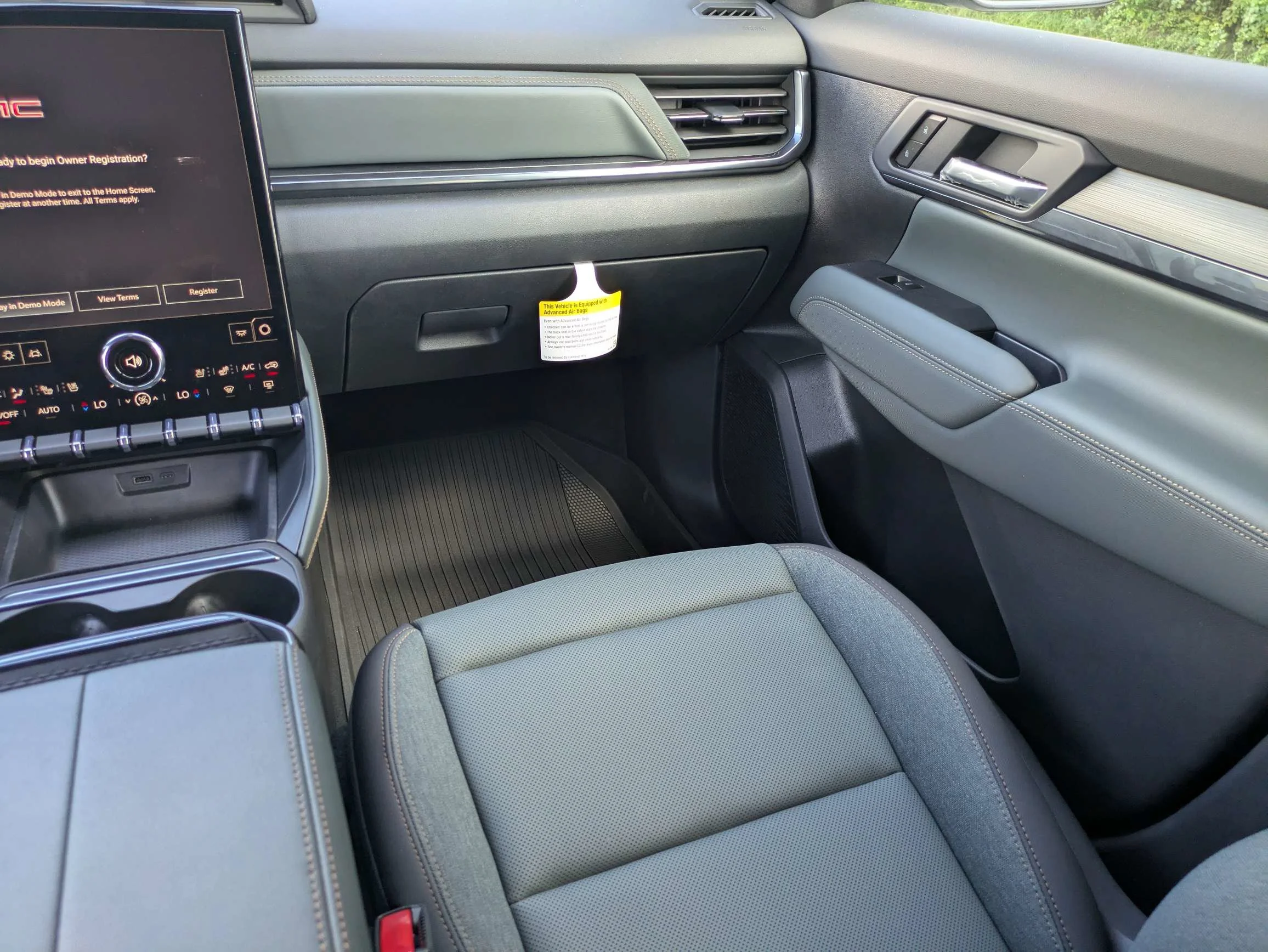 2026 GMC Terrain AT4 - Photo 18