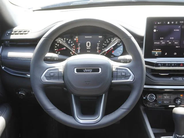 2026 Jeep Compass Latitude Altitude - Photo 16