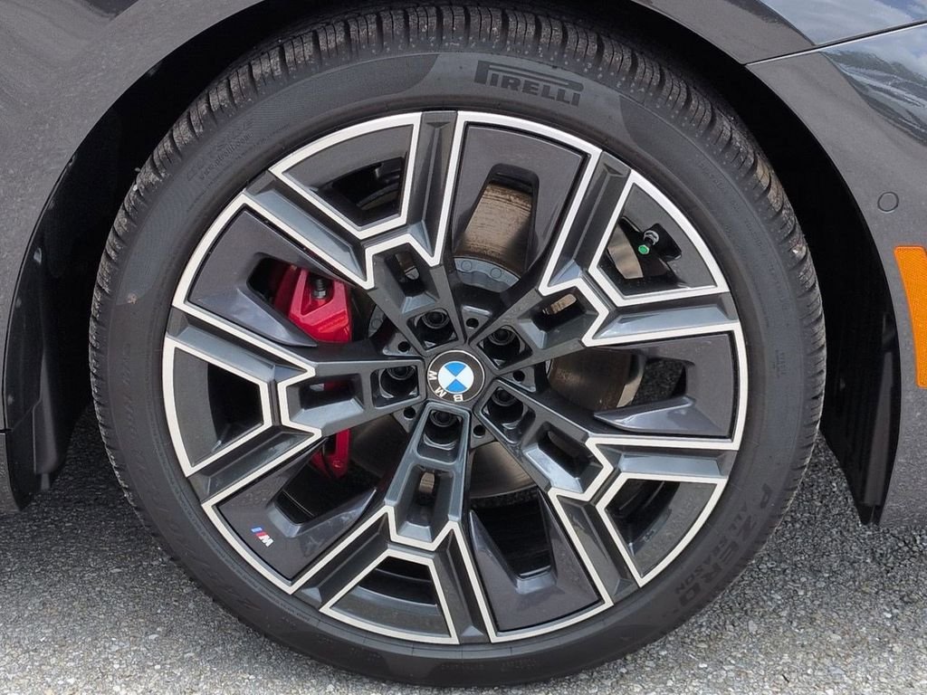 New 2027 Dark Graphite Metallic BMW 530i image 11
