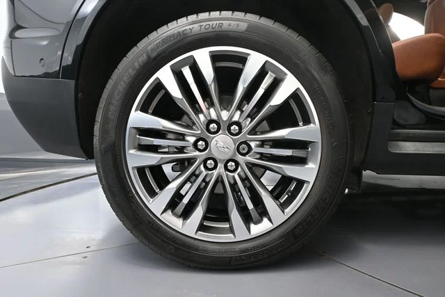 2020 Cadillac XT5 Sport - Photo 17