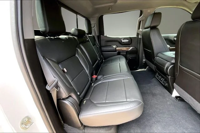 Used 2020 White Chevrolet LT image 25