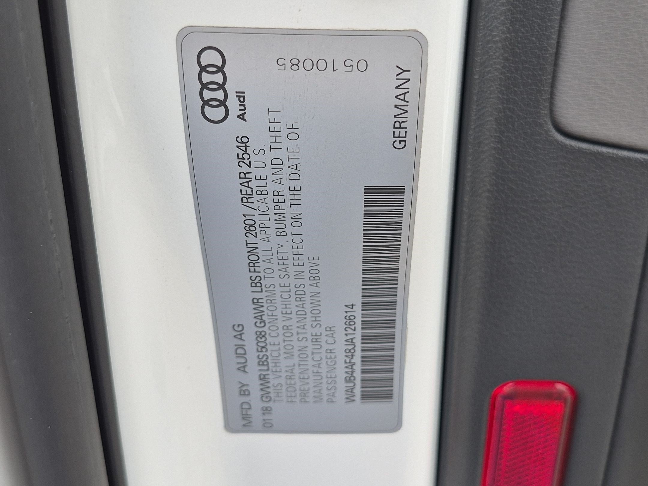 Used 2018 Glacier White Audi Premium Plus image 33