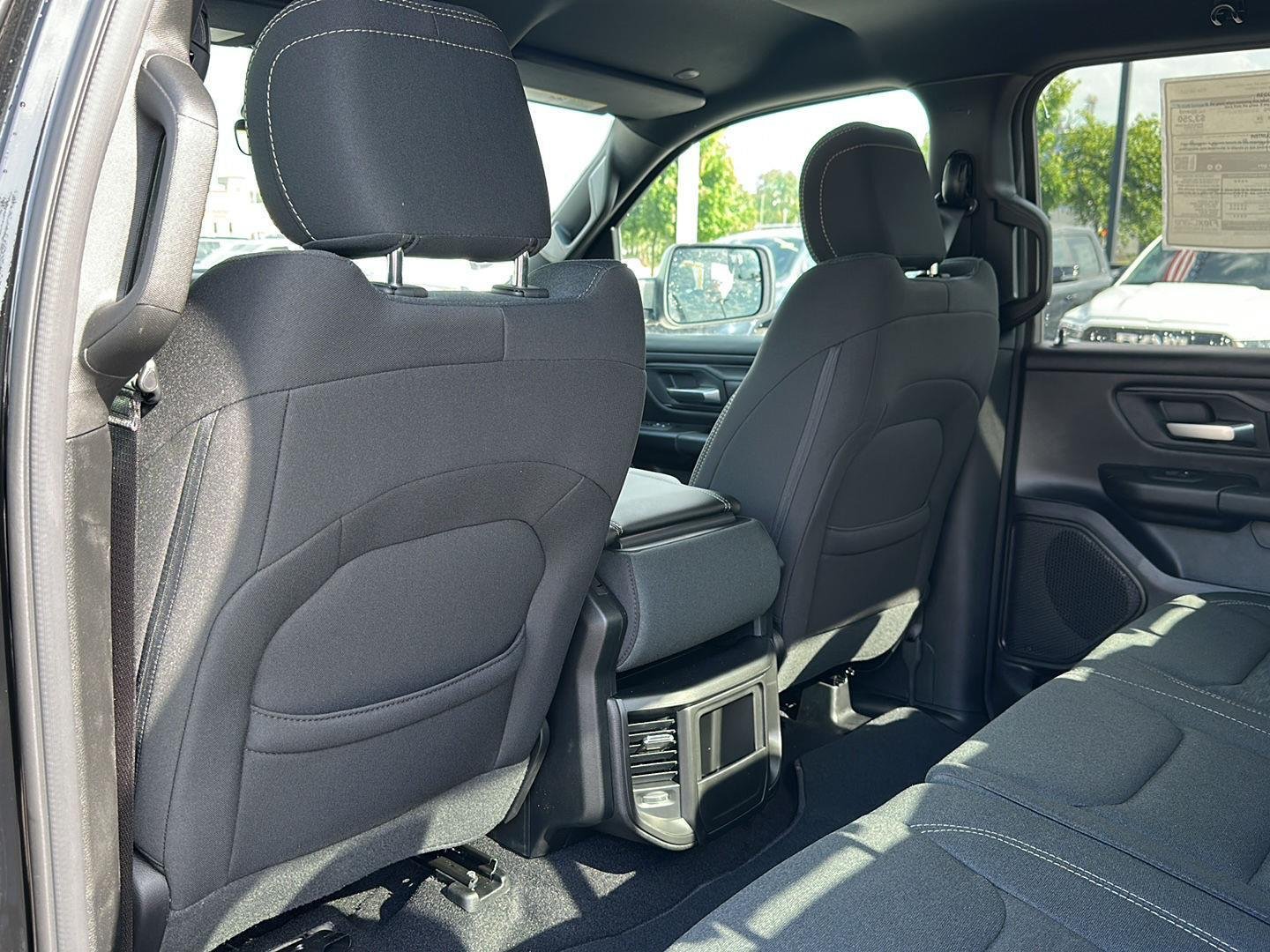 2026 RAM 1500 Express - Photo 30
