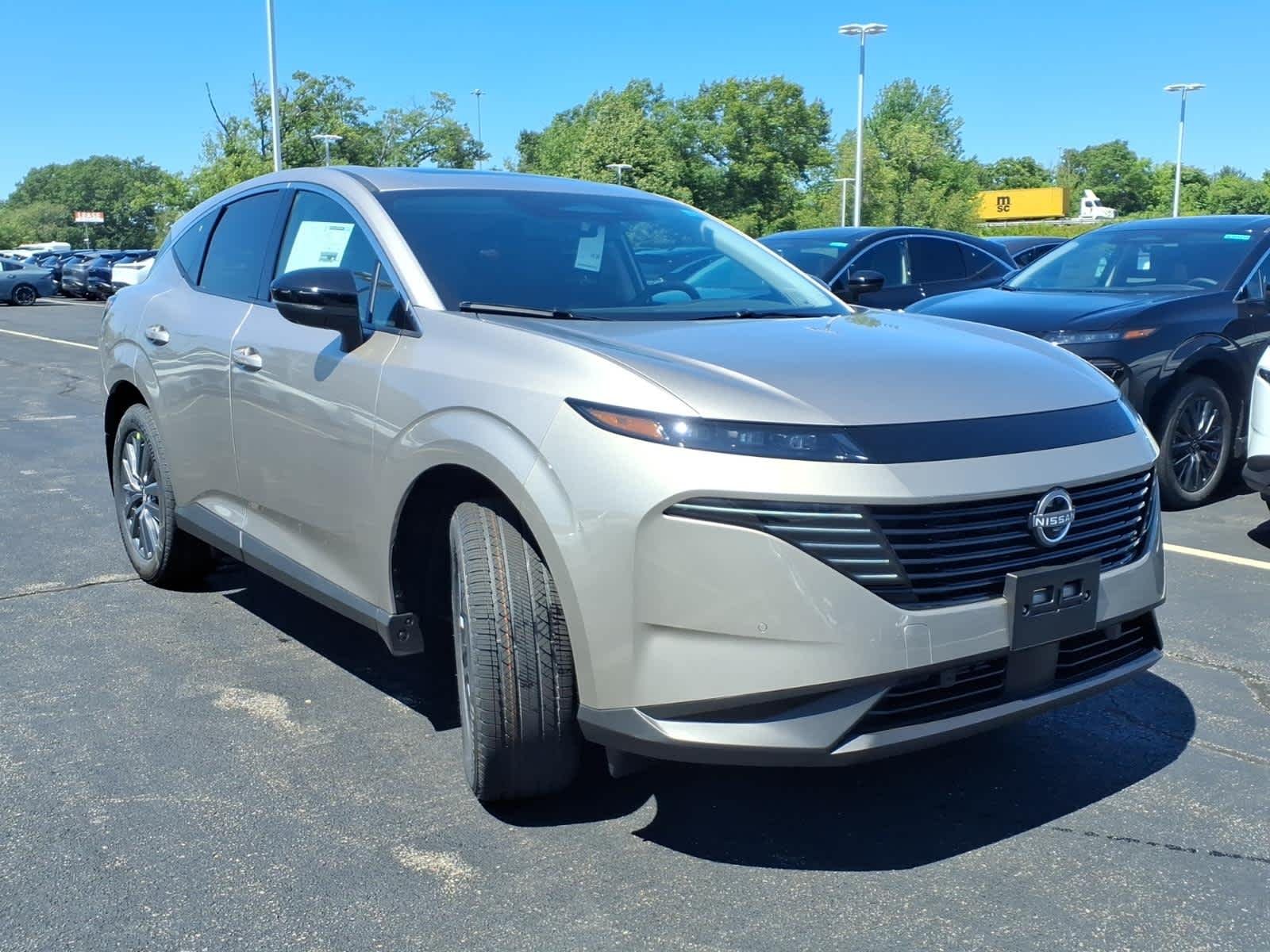 New 2026 Champagne Silver Metallic Nissan SL image 2