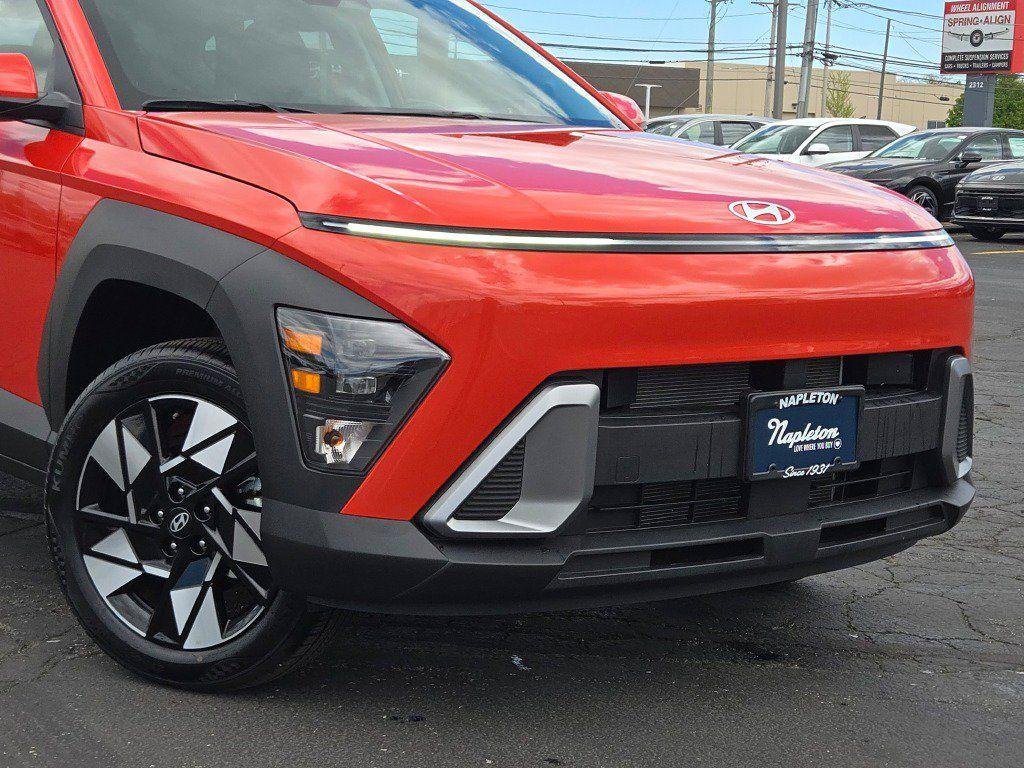New 2025 Orange Hyundai SEL AWD image 2