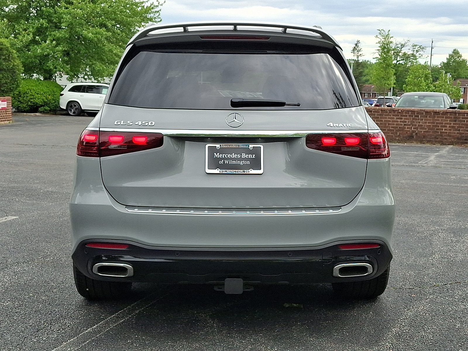 New 2026 MANUFAKTUR Alpine Grey Mercedes-Benz GLS 450 image 5