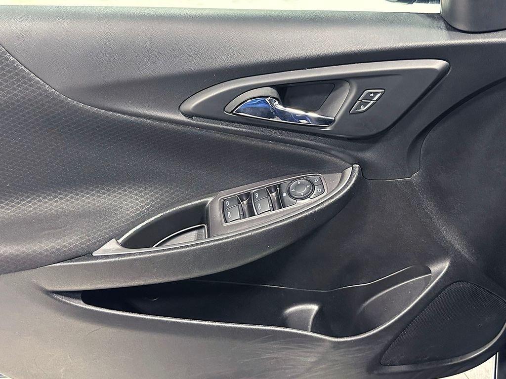 Used 2023 Blue Chevrolet LT image 19