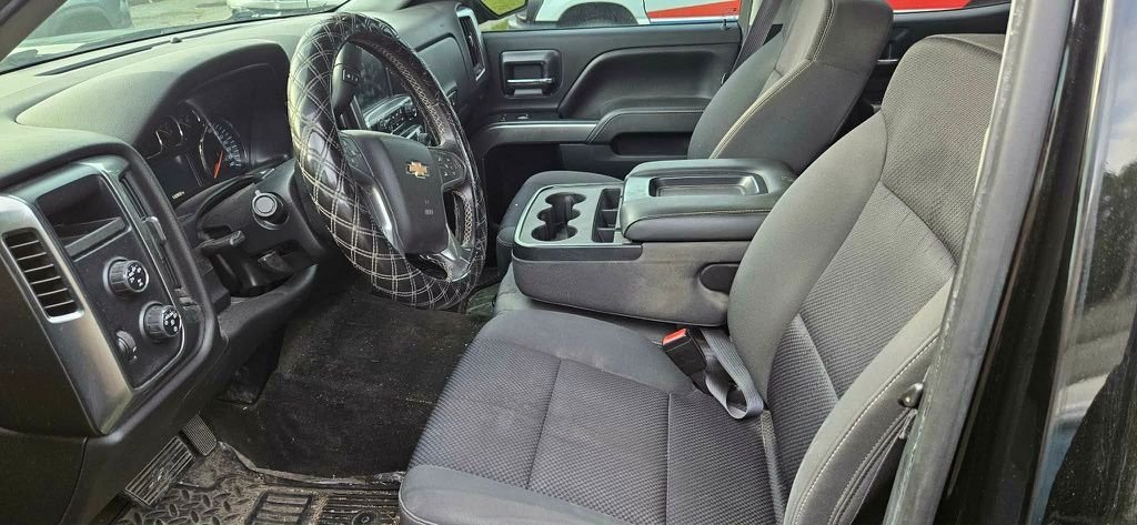 Used 2015 Black Chevrolet LT image 13