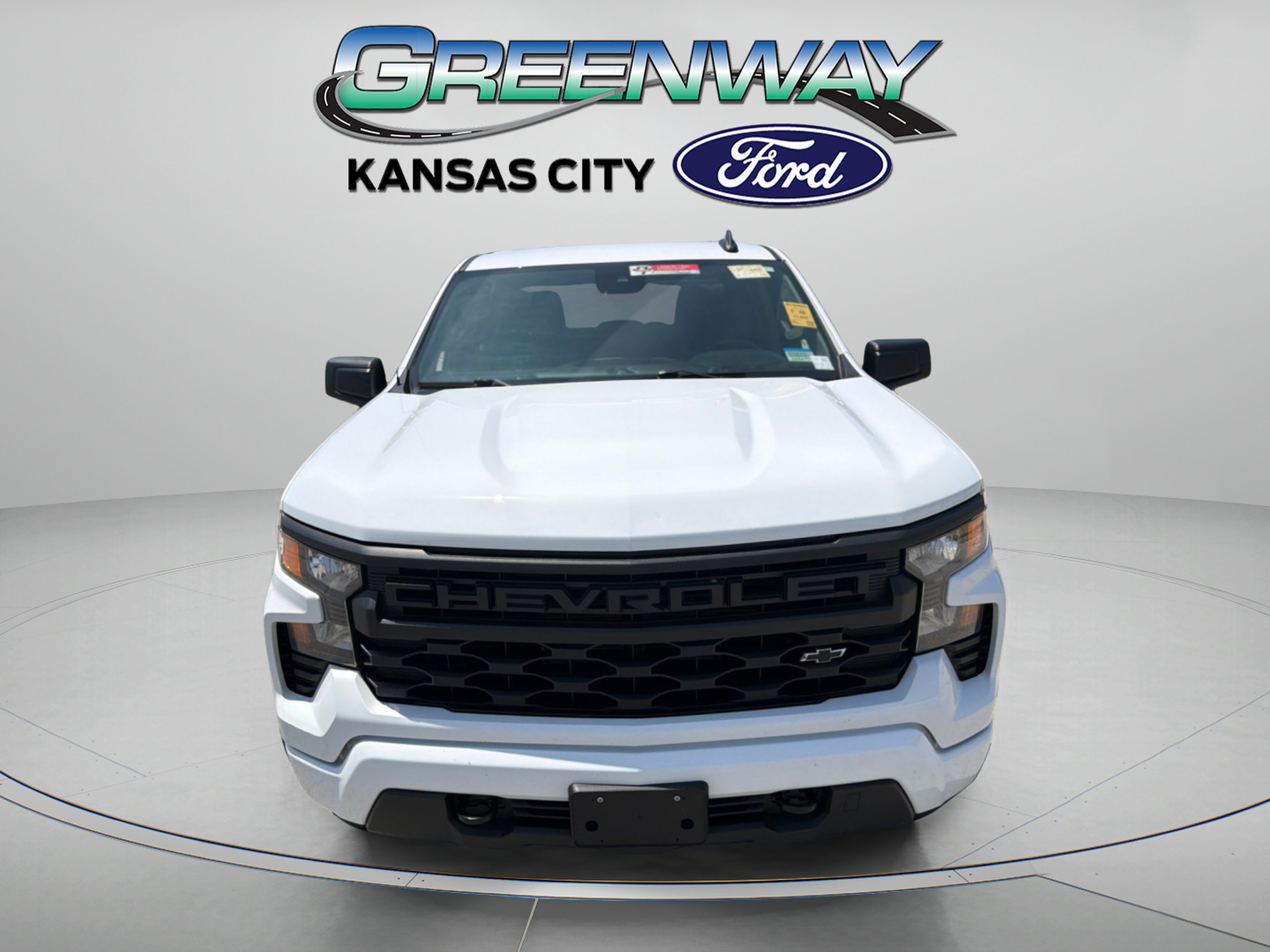 Used 2024 Chevrolet Silverado 1500 Custom with VIN 1GCPDBEK2RZ302990 for sale in Kansas City