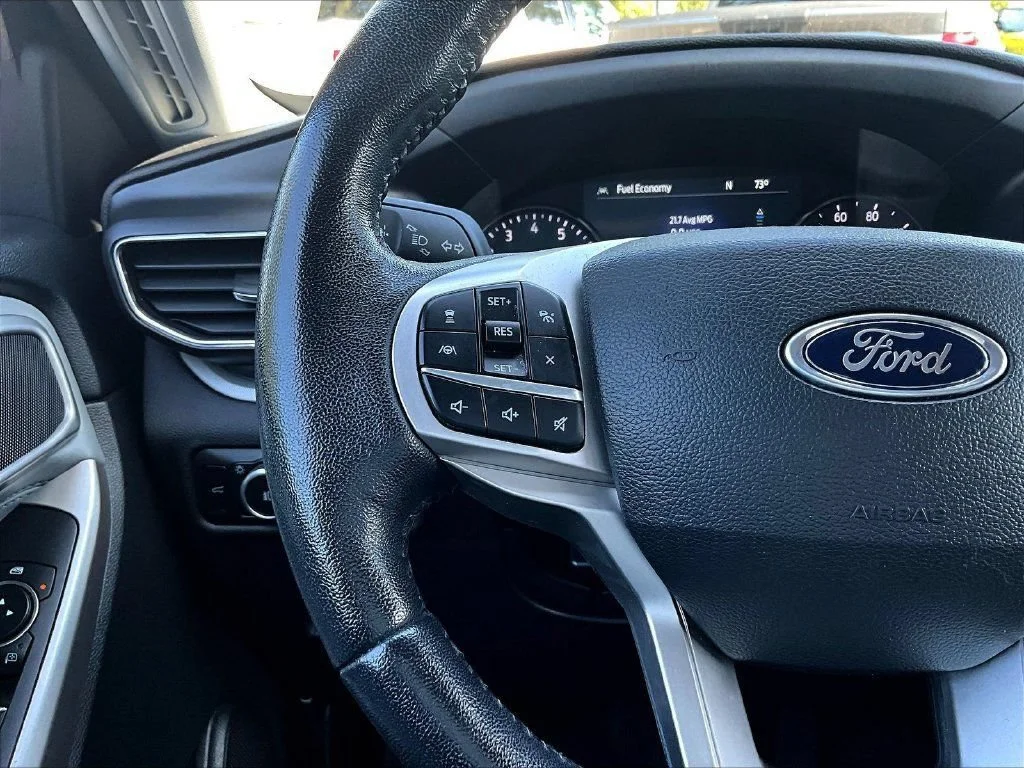 Used 2023 White Ford XLT image 13