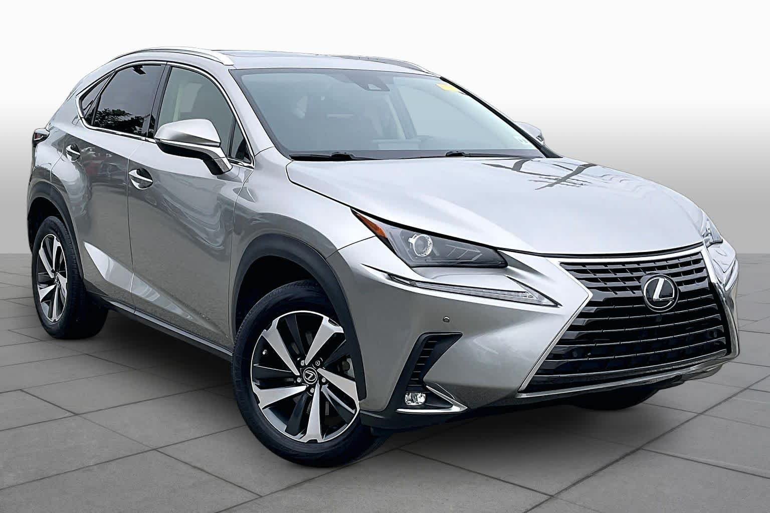 Used 2021 Atomic Silver Lexus  image 3