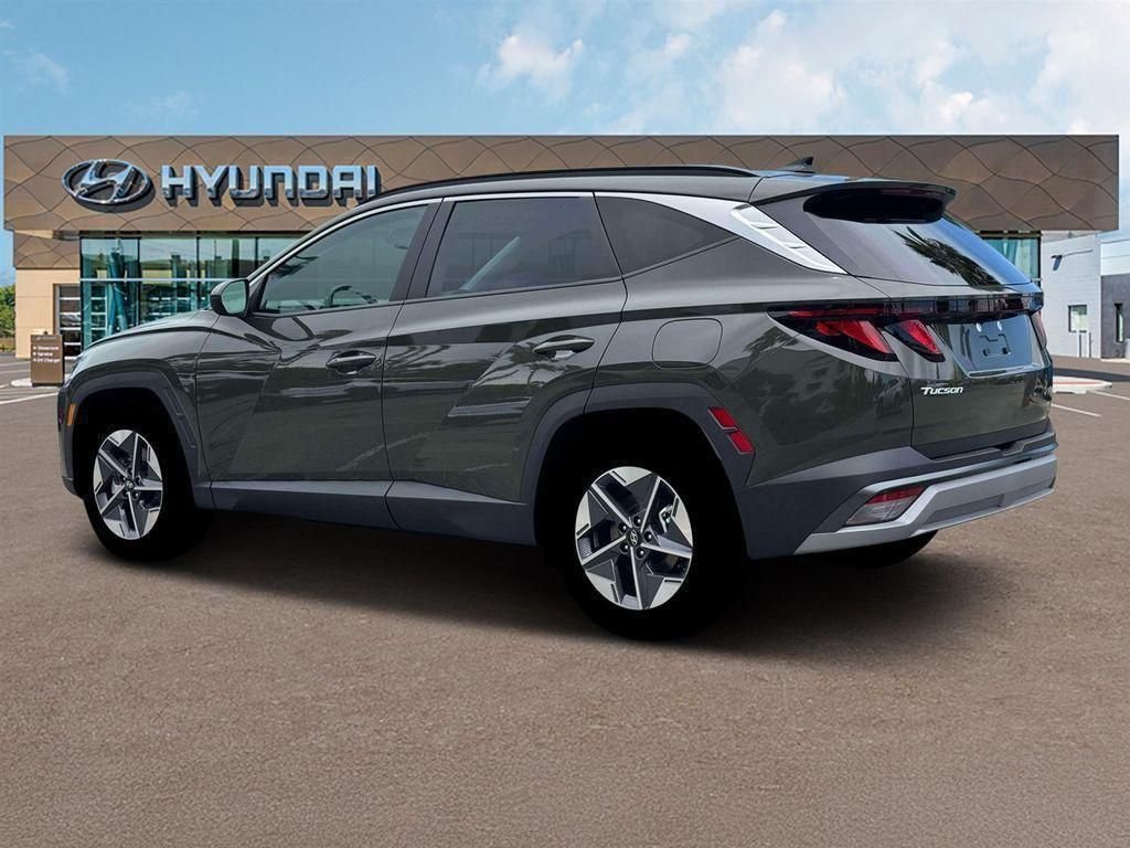New 2026 Green Hyundai SEL Plus image 4