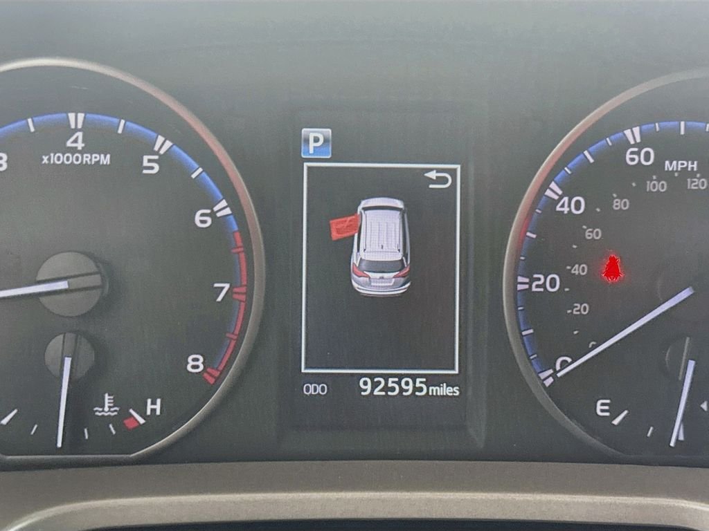 Used 2018 Gray Toyota LE image 12