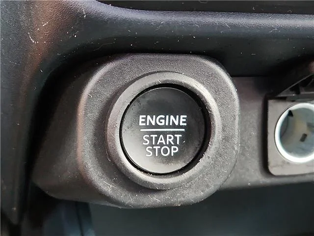 Used 2024 Blue Ford Lariat Front-Wheel Drive SuperCrew 4.5 ft. box 121 image 17