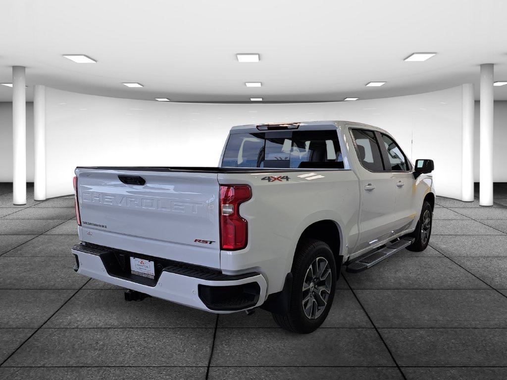 2026 Chevrolet Silverado 1500 RST Crew Cab Pickup Slide 3