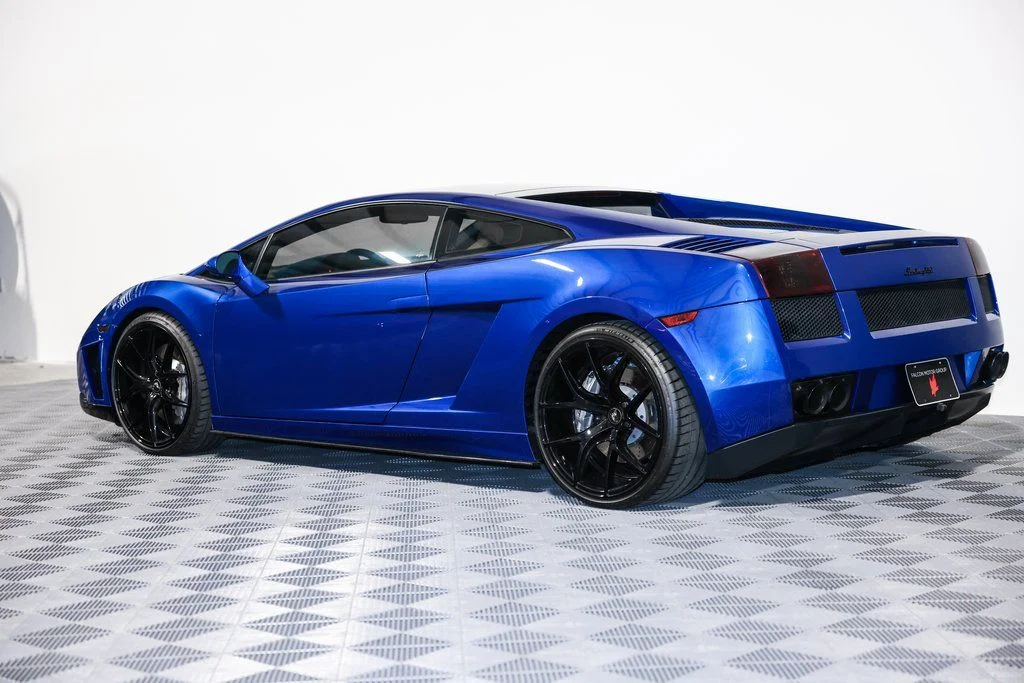 Used 2004 Blue Lamborghini Base image 15