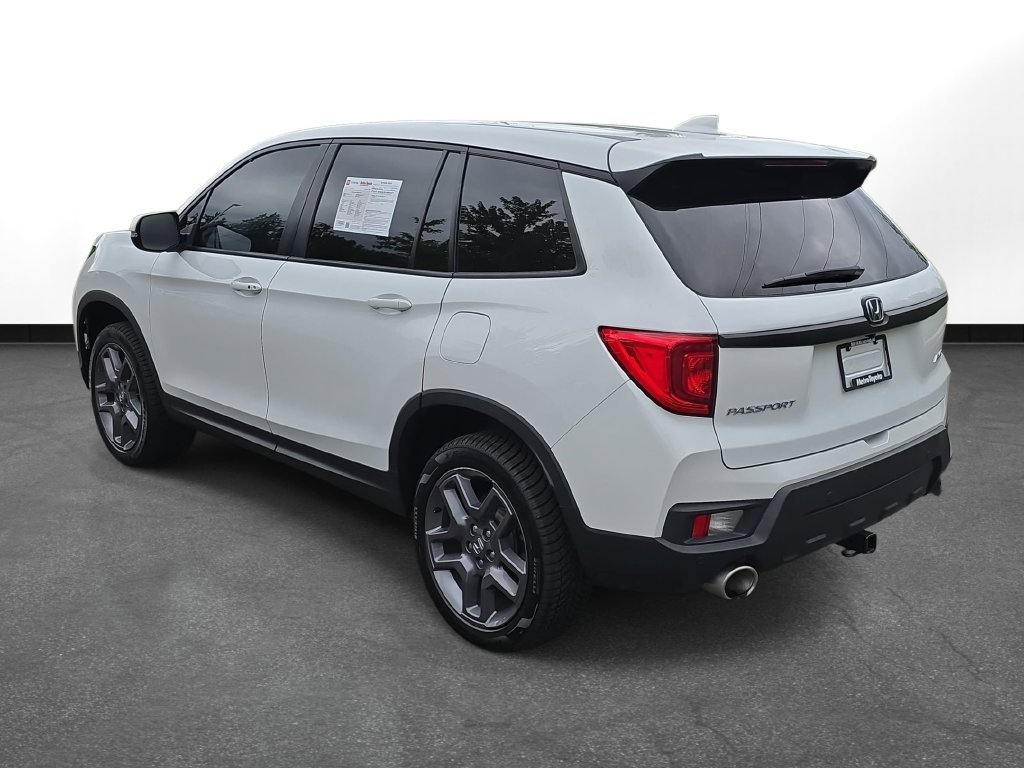 Used 2022 Beige Honda EX-L image 8