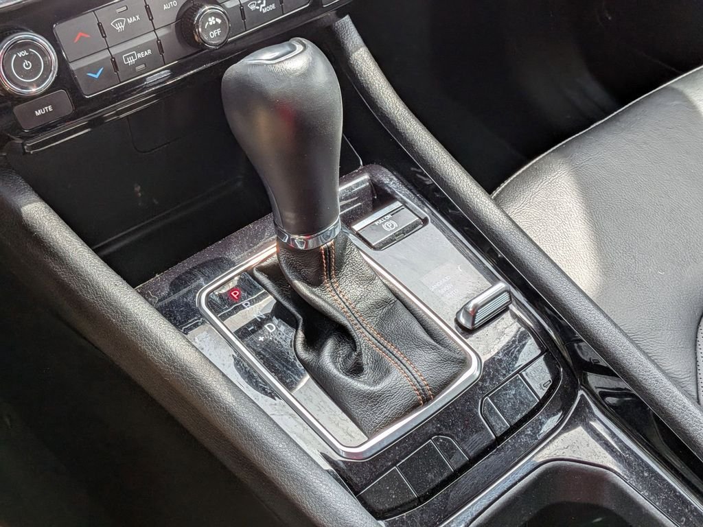 Used 2022 Gray Jeep Limited image 16