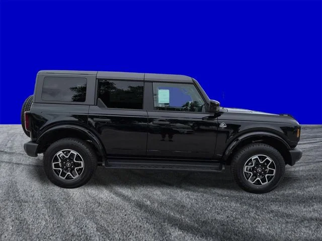 New 2026 Shadow Black Ford Outer Banks® image 3