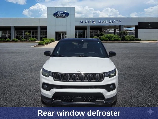Used 2024 White Jeep Latitude image 9