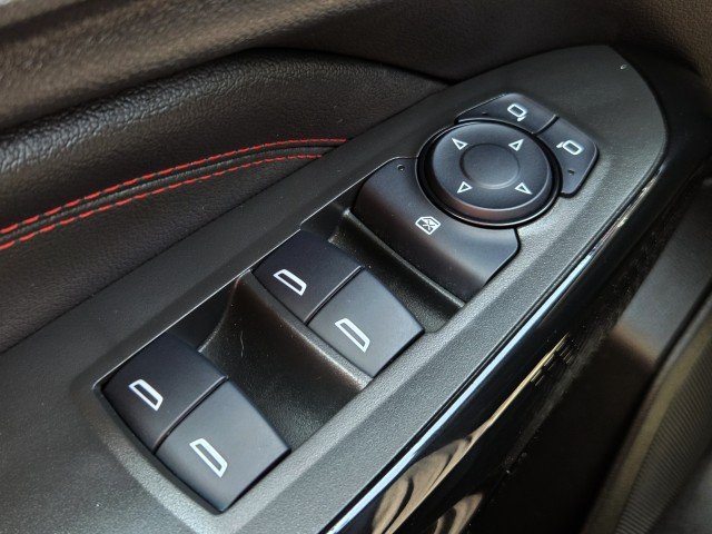 Used 2025 Summit White Chevrolet 2RS image 12
