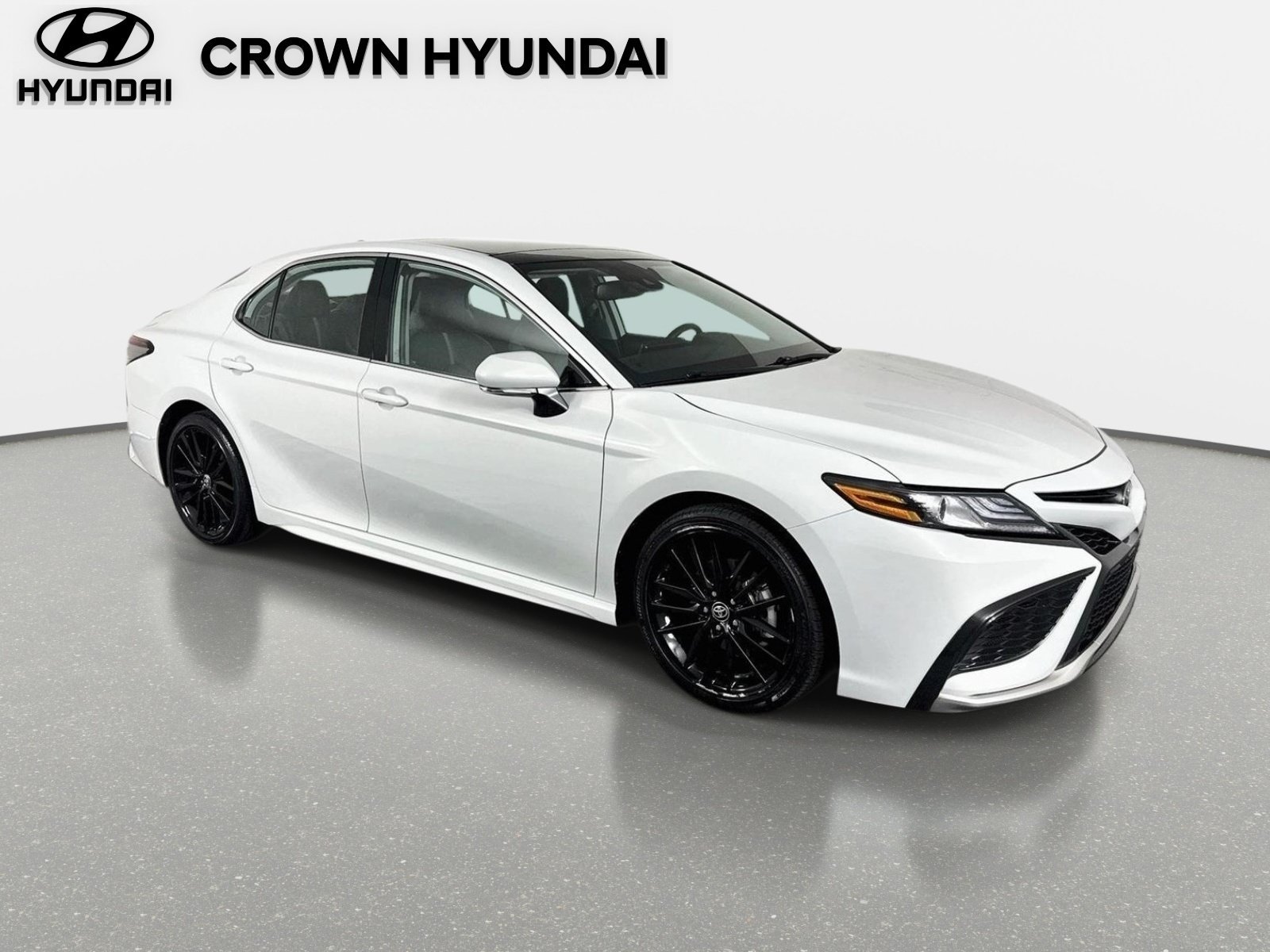 Used 2023 Ice Toyota XSE image 3