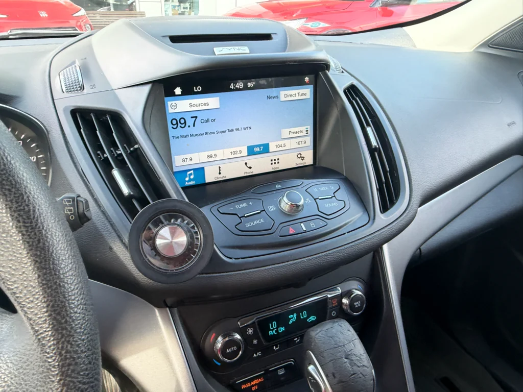 Used 2016 Gray Ford SE image 8