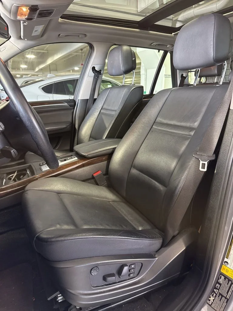 Used 2013 Space Gray Metallic BMW xDrive35d image 10