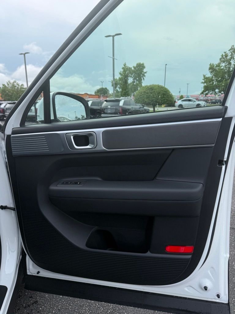 New 2027 Serenity White Hyundai SE AWD image 11