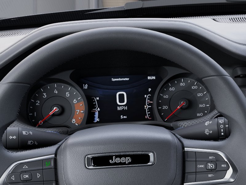 New 2026 Diamond Black Crystal Pearl-Coat Exterior Paint Jeep Latitude Altitude image 43