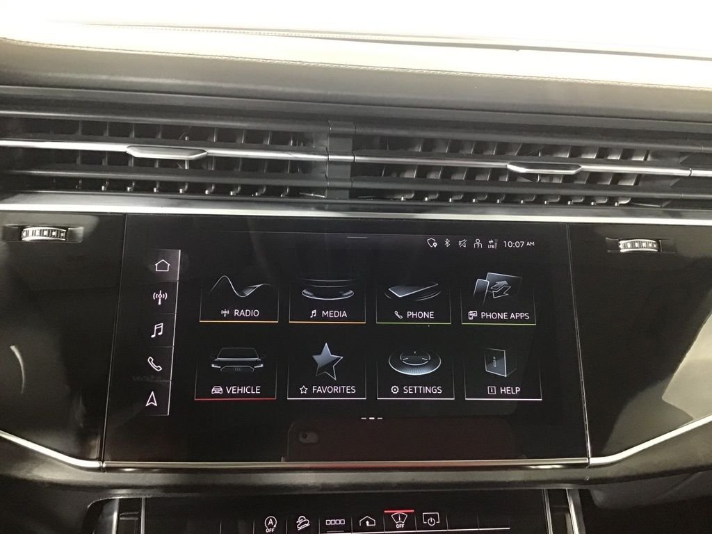 Used 2022  Audi 55 Prestige image 34
