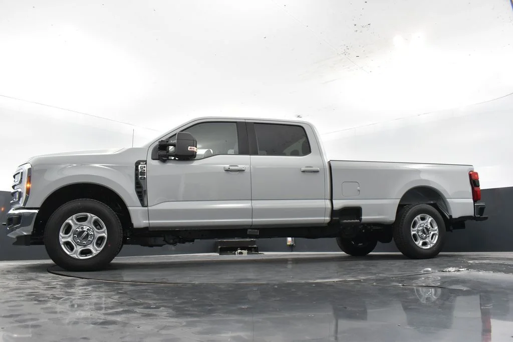 New 2026 White Ford XLT image 34