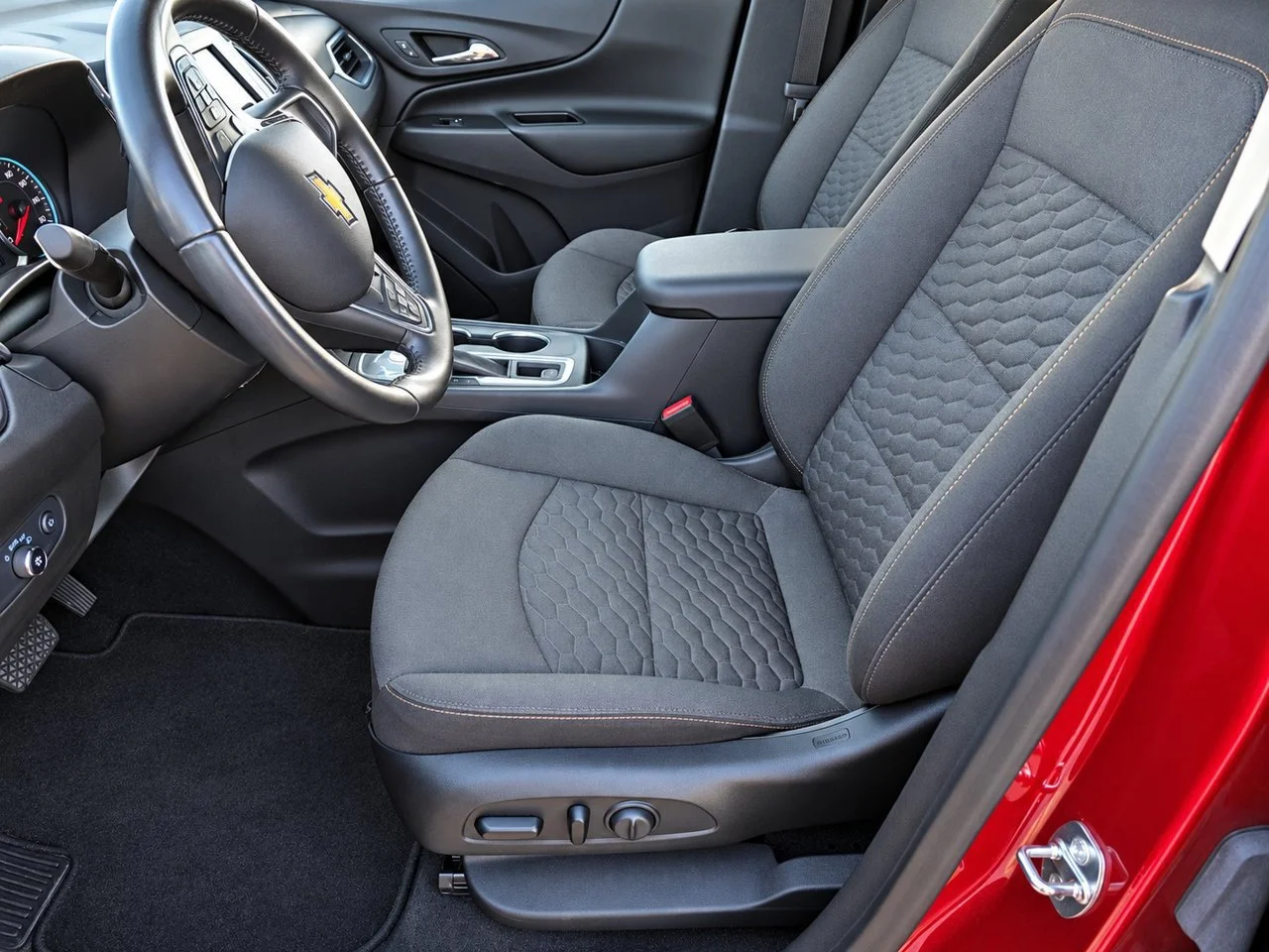 Used 2020 Cajun Red Tintcoat Chevrolet LT w/1LT image 13