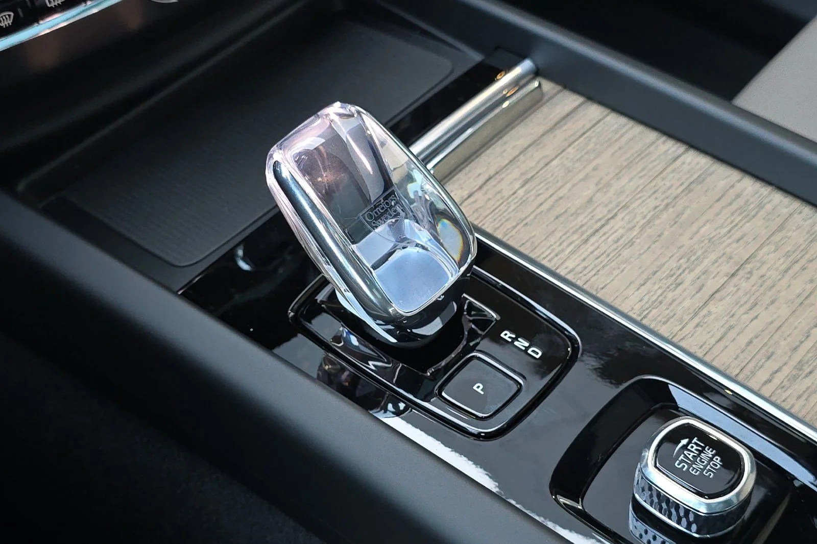 2026 Volvo XC60 Plus - Photo 21