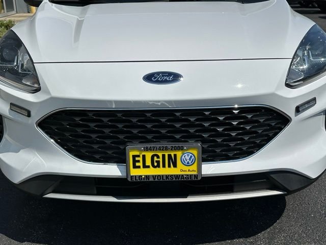 Used 2021 White Ford SE image 9