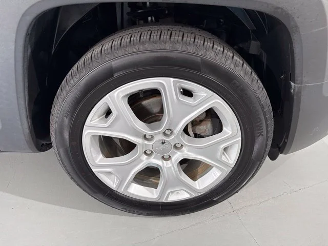 Used 2017 Gray Jeep Limited image 14