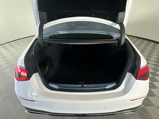 New 2026 MANUFAKTUR Moonlight White Metallic Mercedes-Benz S 580 image 27